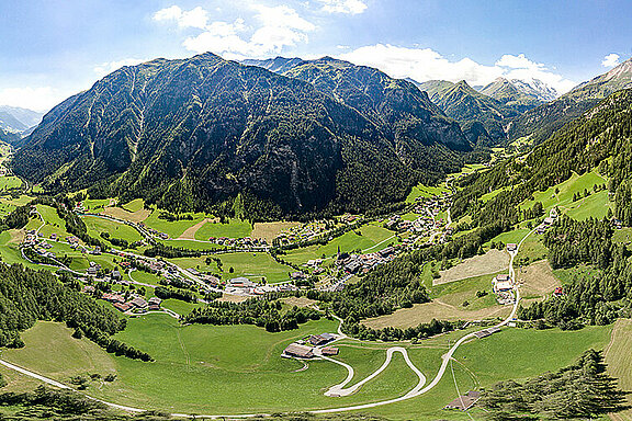 Sommerlandschaft Helligenblutt/Grossglockner