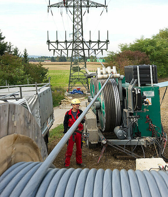 Seilzug für den Ersatzneubau der 110-kV-Leitung Wegscheid Netz Oberösterreich
