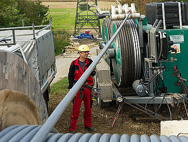 Seilzug für den Ersatzneubau der 110-kV-Leitung Wegscheid Netz Oberösterreich